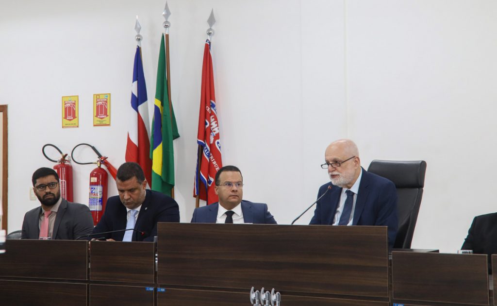 Comarca de Teixeira de Freitas: Presidente do TJBA reinaugura Fórum e sede dos Juizados Especiais e instala Sala Passiva e Sala de Depoimento Especial  