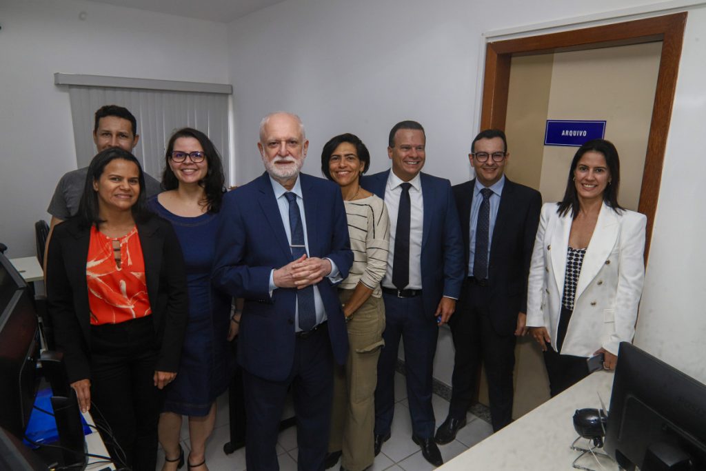 Comarca de Teixeira de Freitas: Presidente do TJBA reinaugura Fórum e sede dos Juizados Especiais e instala Sala Passiva e Sala de Depoimento Especial  