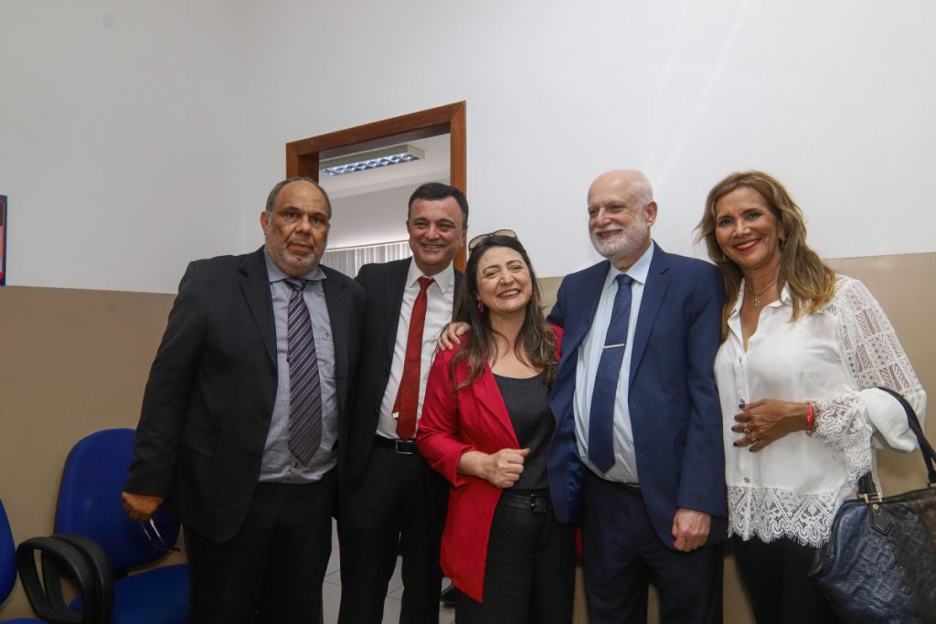 Comarca de Teixeira de Freitas: Presidente do TJBA reinaugura Fórum e sede dos Juizados Especiais e instala Sala Passiva e Sala de Depoimento Especial  