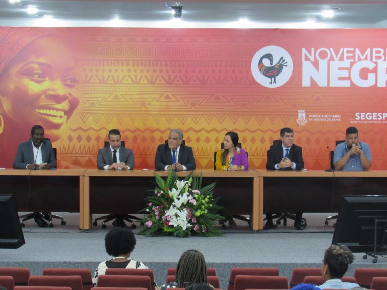 Aula Show aborda a importância das políticas públicas de reparação e abre a programação da Campanha Novembro Negro no TJBA   
