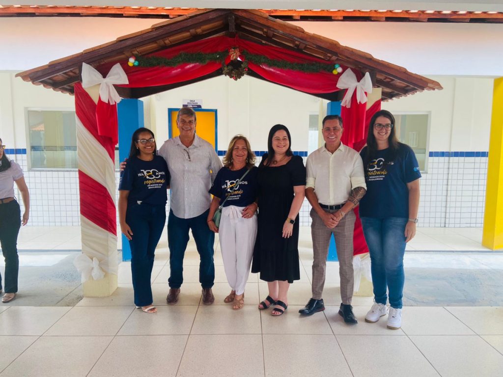 Corregedoria Geral do TJBA entrega mais de 100 títulos de Regularização Fundiária em Feira de Santana; sorrisos e aplausos marcam o momento   