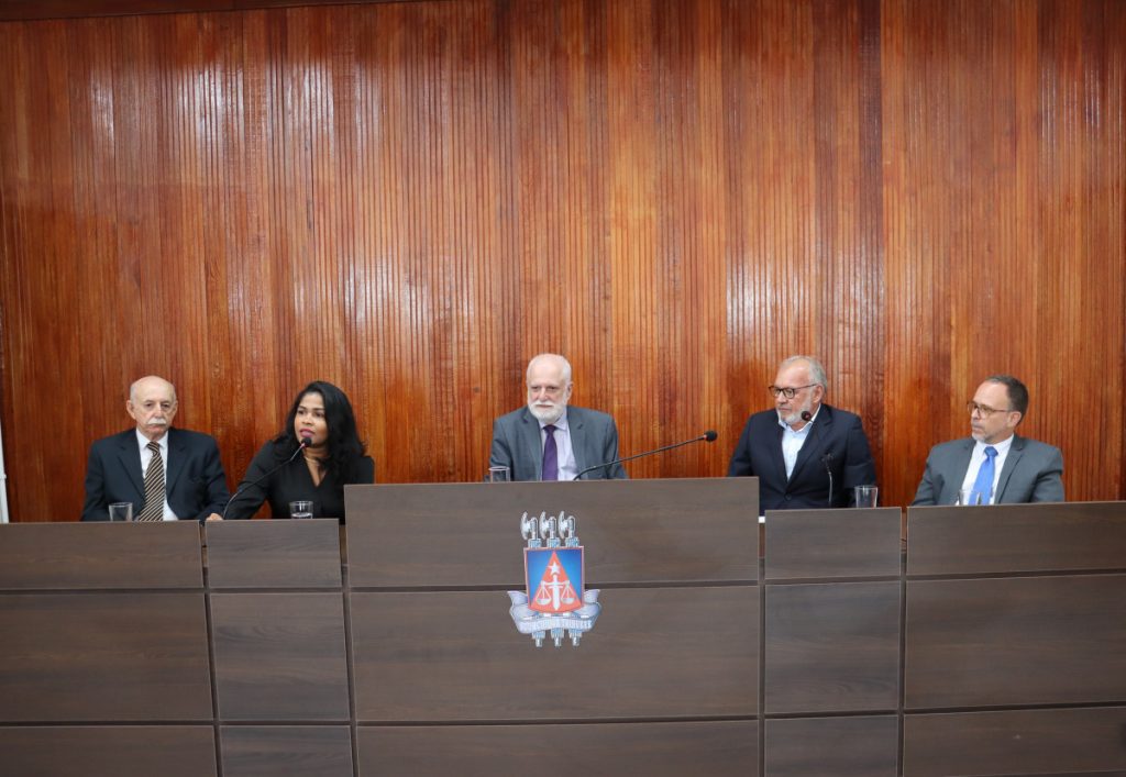 Iraquara: Presidente do TJBA reinaugura Fórum e instala Sala Passiva, Sala de Escuta Especial e Cejusc