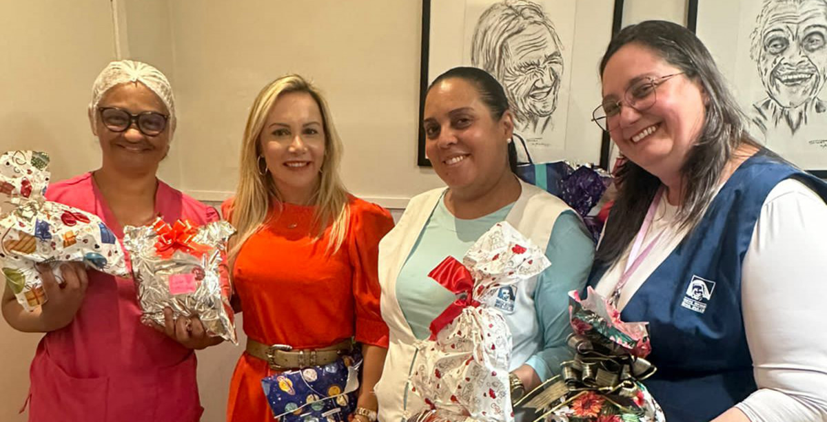 TJBA entrega presentes aos idosos das Obras Sociais Irmã Dulce   