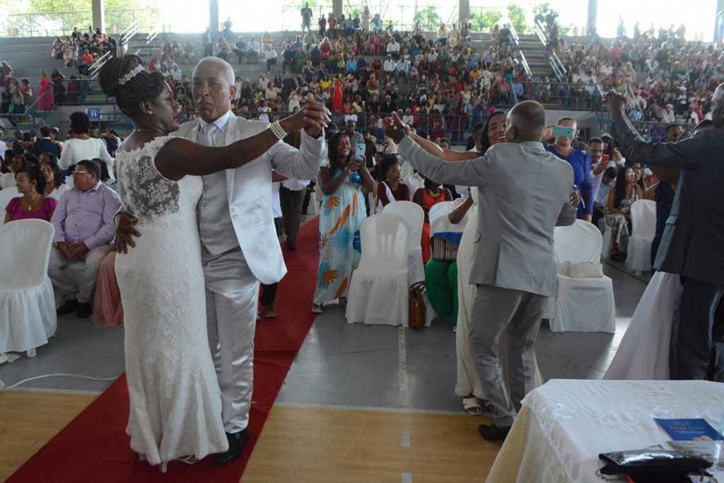 TJBA realiza Casamento Coletivo em Feira de Santana para 171 Casais   