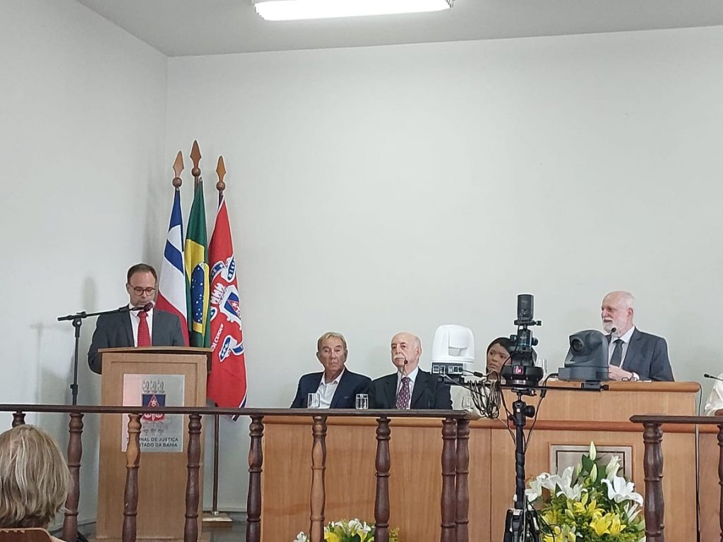 Presidente do TJBA inaugura Ponto de Inclusão Digital, reinaugura Cejusc e homenageia as mulheres em Mucugê  