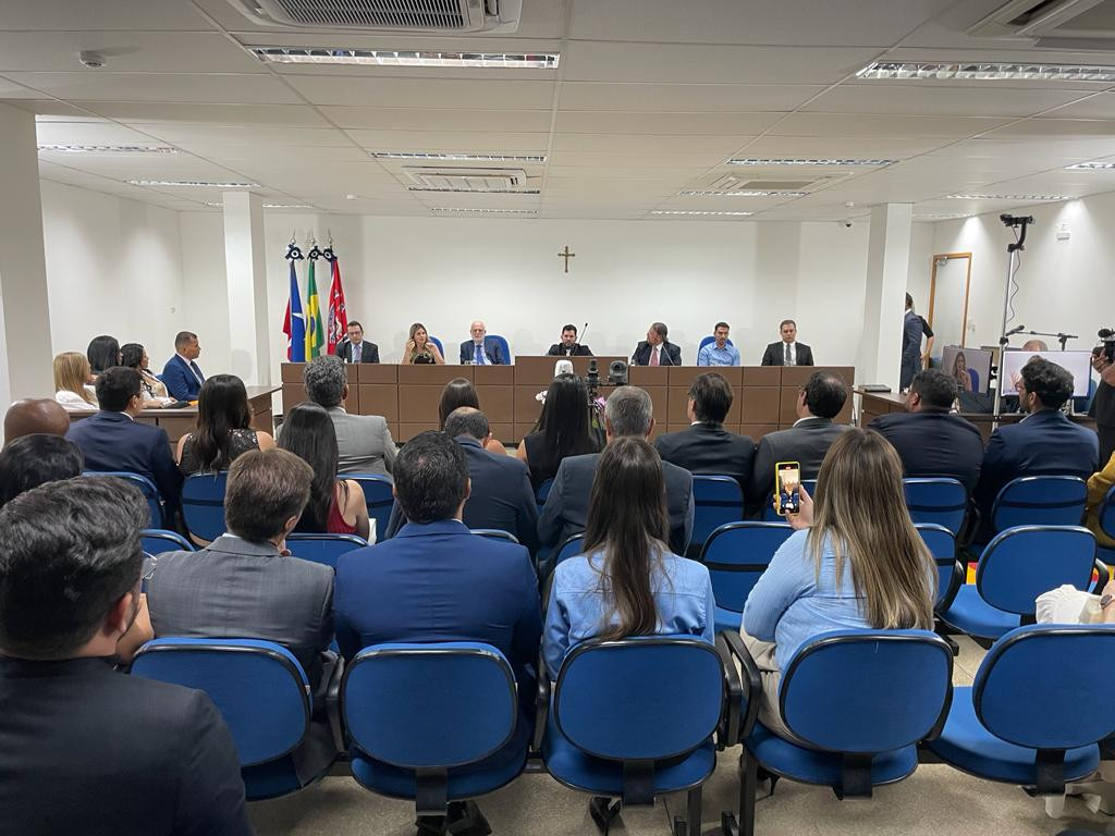 Presidente do TJBA e Corregedor das Comarcas do Interior recebem Título de Cidadão luiseduardense    