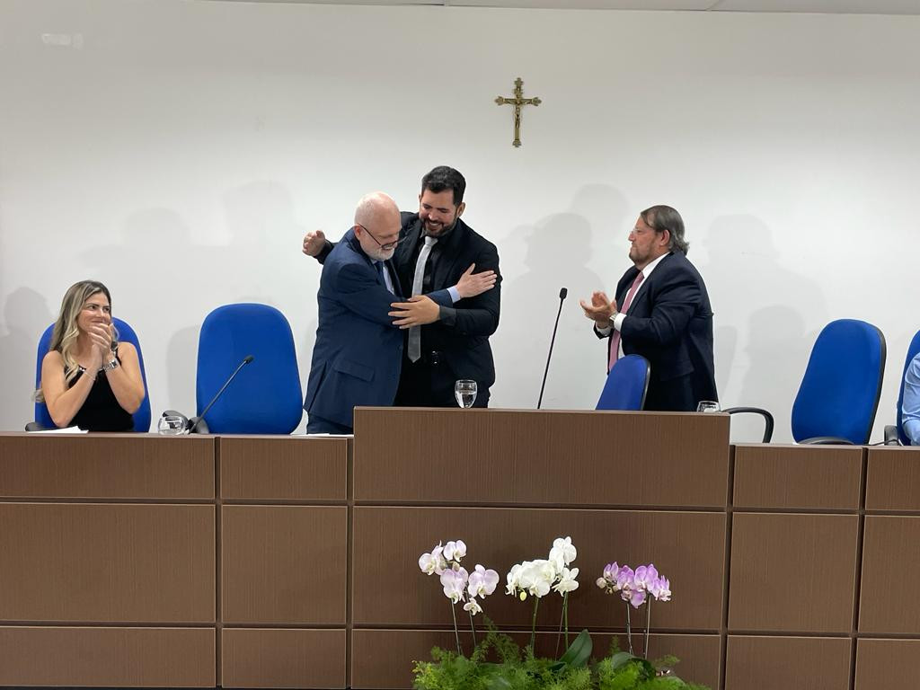 Presidente do TJBA e Corregedor das Comarcas do Interior recebem Título de Cidadão luiseduardense    