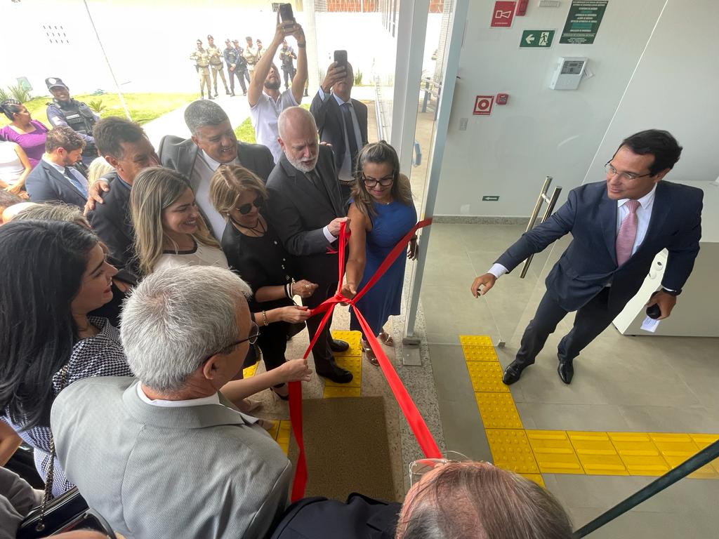 Presidente do TJBA inaugura Fórum de Baianópolis, Sala Passiva e Sala de Depoimento Especial    