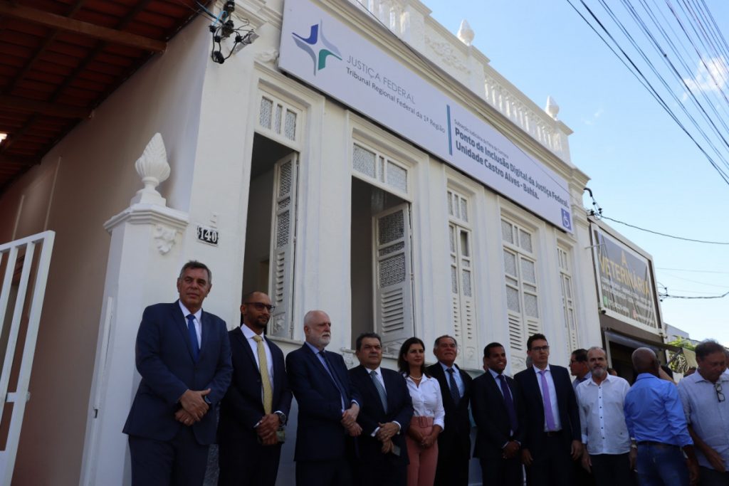 Presidente do TJBA e comitiva realizam visita institucional à Comarca de Castro Alves-BA e, também, participam da inauguração do Ponto de Inclusão Digital da Justiça Federal que vai beneficiar 17 cidades  