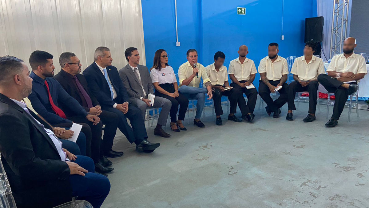 A vida em cena encena: Corregedoria Geral do TJBA lança livro escrito pelos internos do Conjunto Penal de Itabuna  