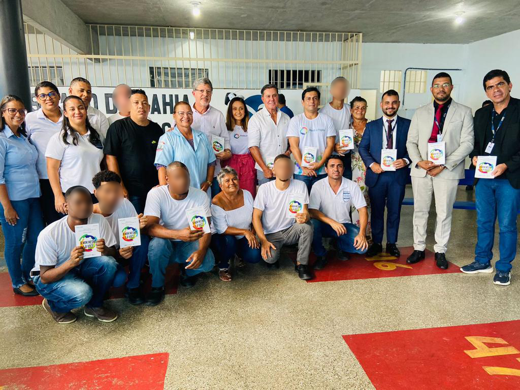 Corregedoria Geral do TJBA lança livro escrito pelos internos do Conjunto Penal de Salvador e de Lauro de Freitas  