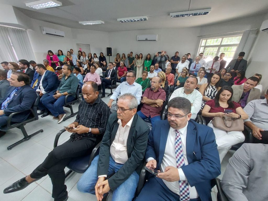 Presidente do TJBA reinaugura Fórum de Casa Nova e inaugura Sala Passiva e Sala de Depoimento Especial  