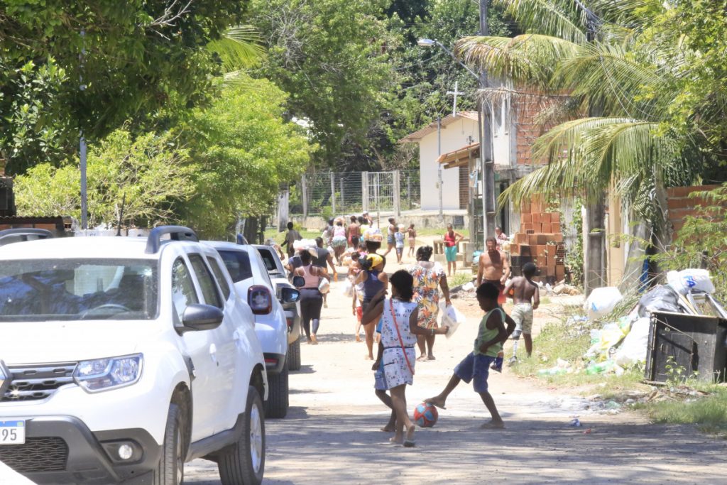 Parceria do TJBA e ARIBA viabiliza entrega de cestas básicas para cerca de 200 famílias do Quilombo Quingoma    
