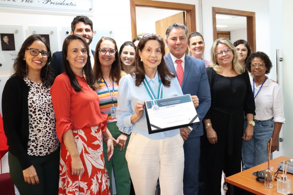 TJBA realiza descerramento de placa em homenagem a 2ª Vice-Presidente   