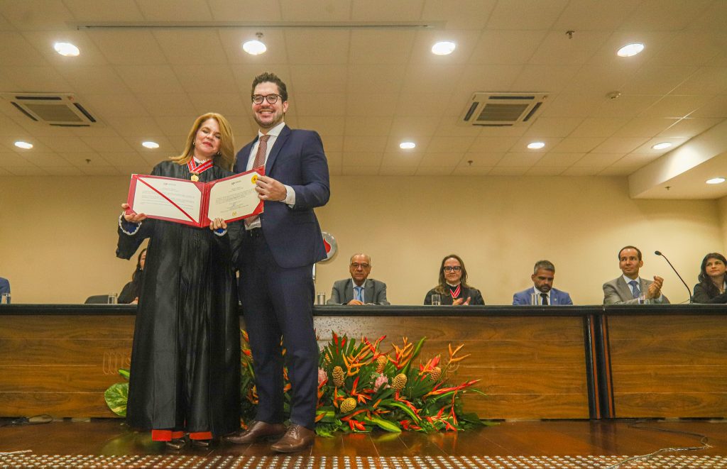 TJBA se faz presente na posse da Procuradora de Justiça Alba Helena Pimentel do Lago  