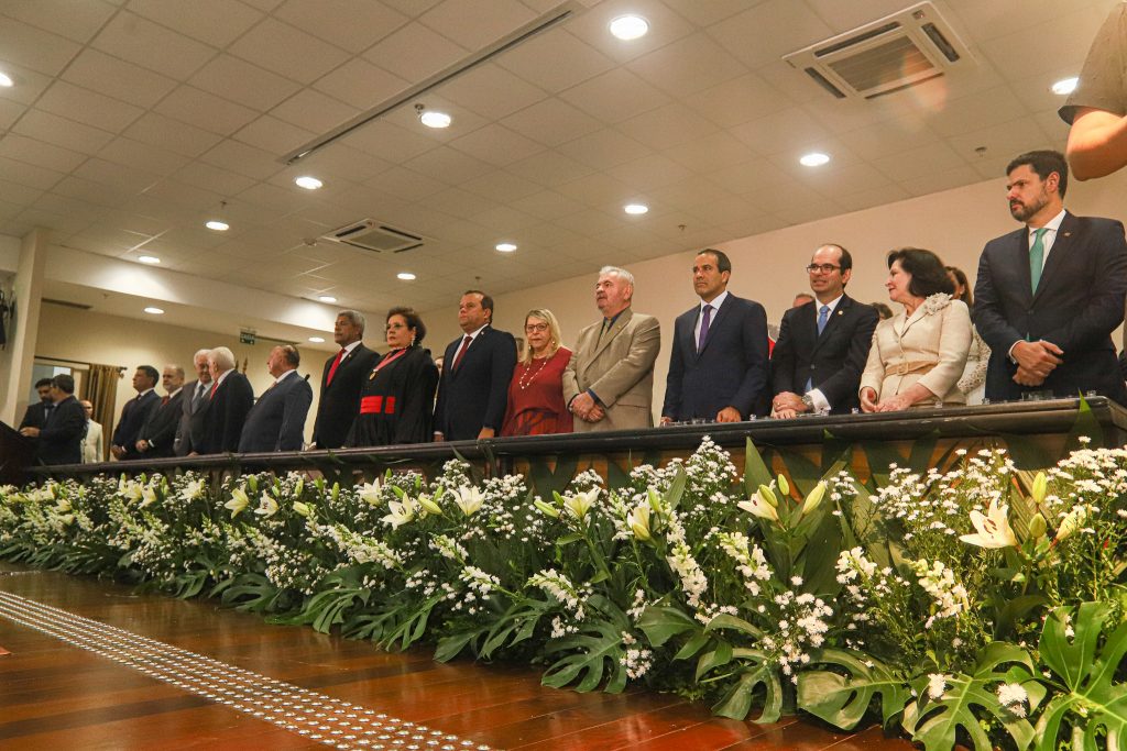 Presidente do TJBA prestigia posse do novo Procurador-Geral de Justiça da Bahia, Pedro Maia   