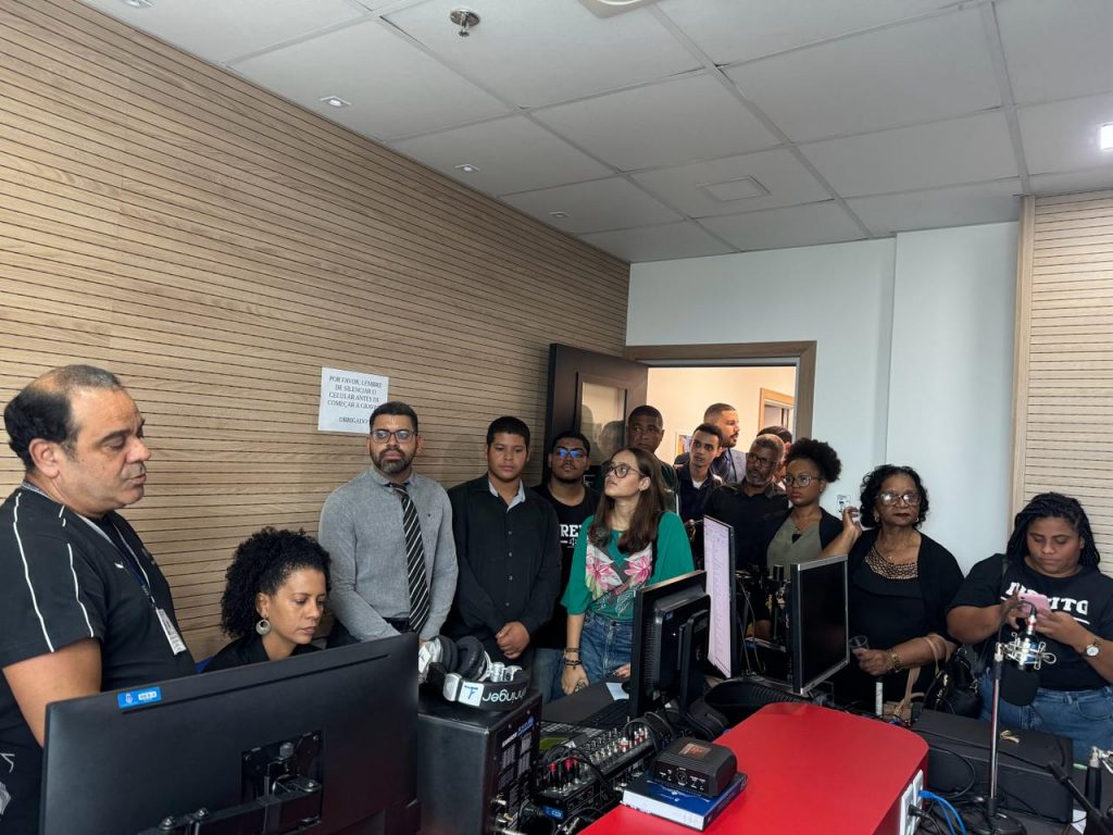 Conhecendo o Judiciário: Estudantes universitários fazem visita guiada ao Fórum Ruy Barbosa e ao edifício-sede do TJBA   