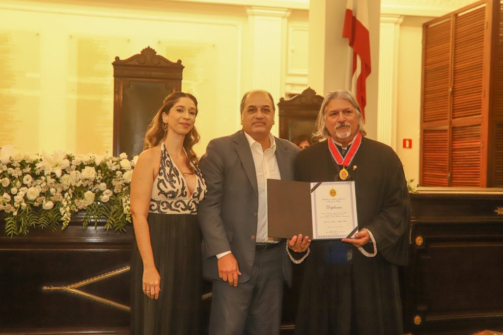 Desembargadores do TJBA são homenageados com a Medalha do Mérito Judiciário  