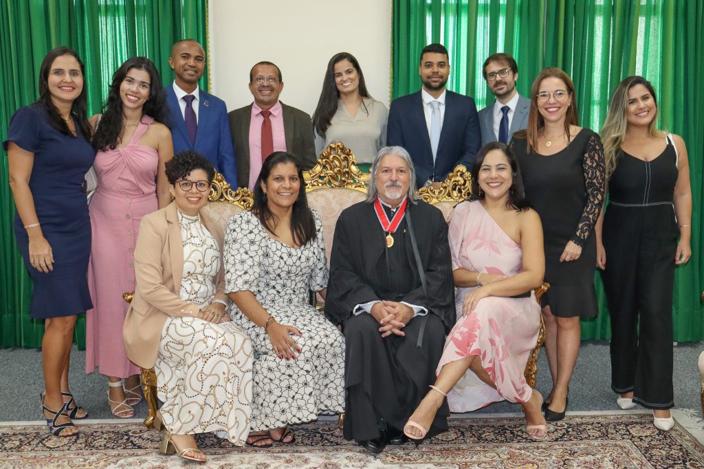 Desembargadores do TJBA são homenageados com a Medalha do Mérito Judiciário  