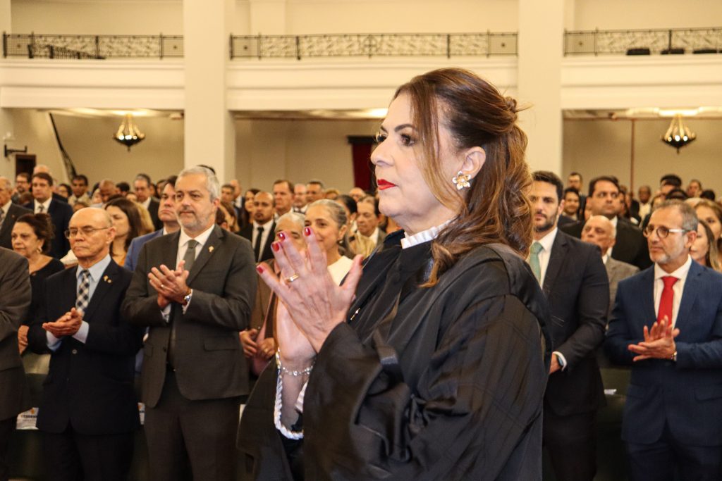 Desembargadores do TJBA são homenageados com a Medalha do Mérito Judiciário  