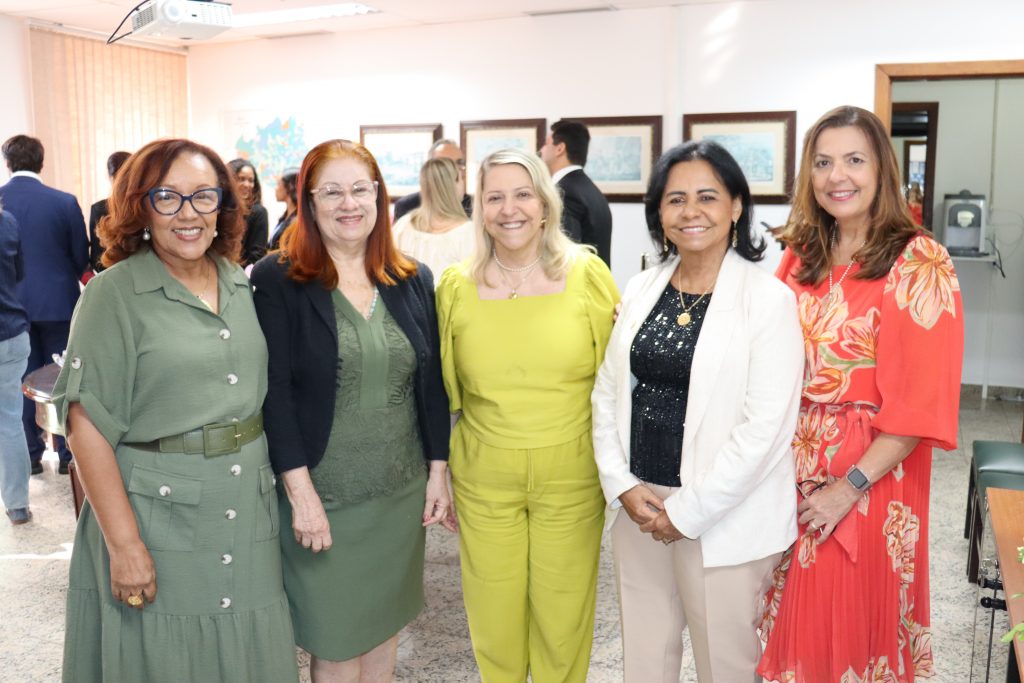 Presidente do TJBA recebe homenagens de Servidores e Magistrados em celebração ao seu aniversário