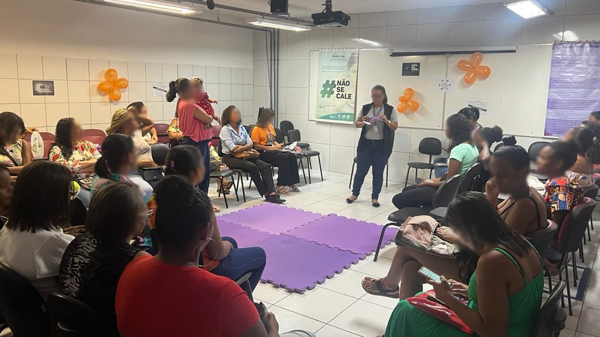 Coordenadoria da Mulher do TJBA e 3ª Vara de Violência Doméstica e Familiar realizam roda de conversa para acolhimento de mulheres com medida protetiva   