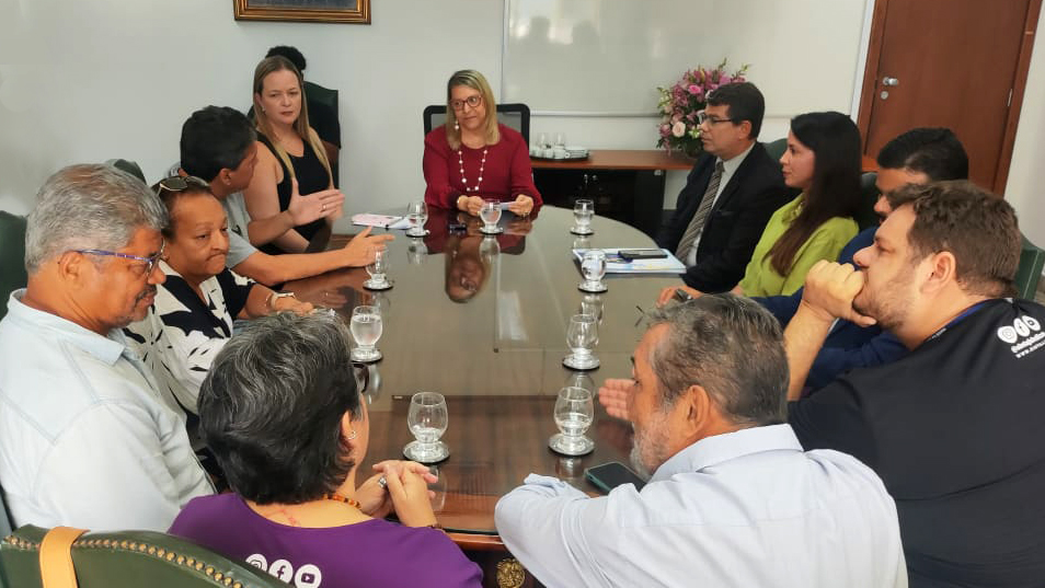 Presidente do TJBA reúne-se com sindicatos e confirma aumento nos auxílios de alimentação e saúde para servidores ativos   