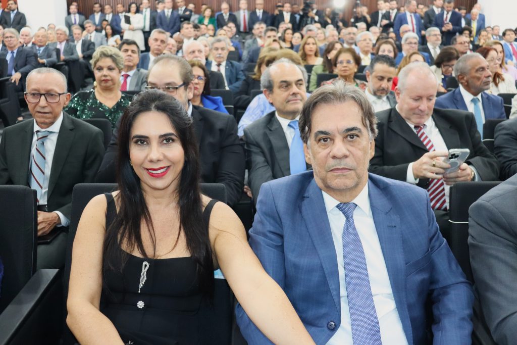 Desembargador Maurício Kertzman toma posse como Membro do TRE-BA   