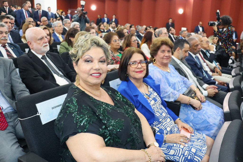 Desembargador Maurício Kertzman toma posse como Membro do TRE-BA   