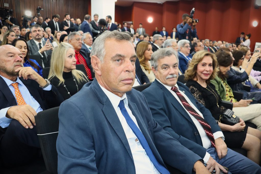 Desembargador Maurício Kertzman toma posse como Membro do TRE-BA   