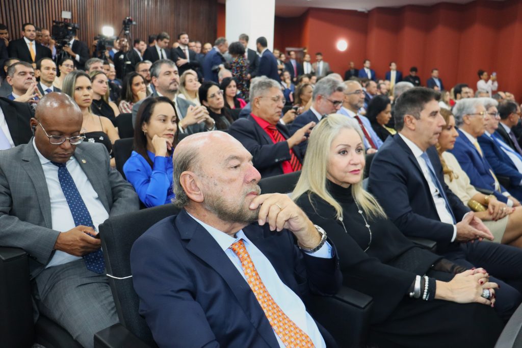 Desembargador Maurício Kertzman toma posse como Membro do TRE-BA   