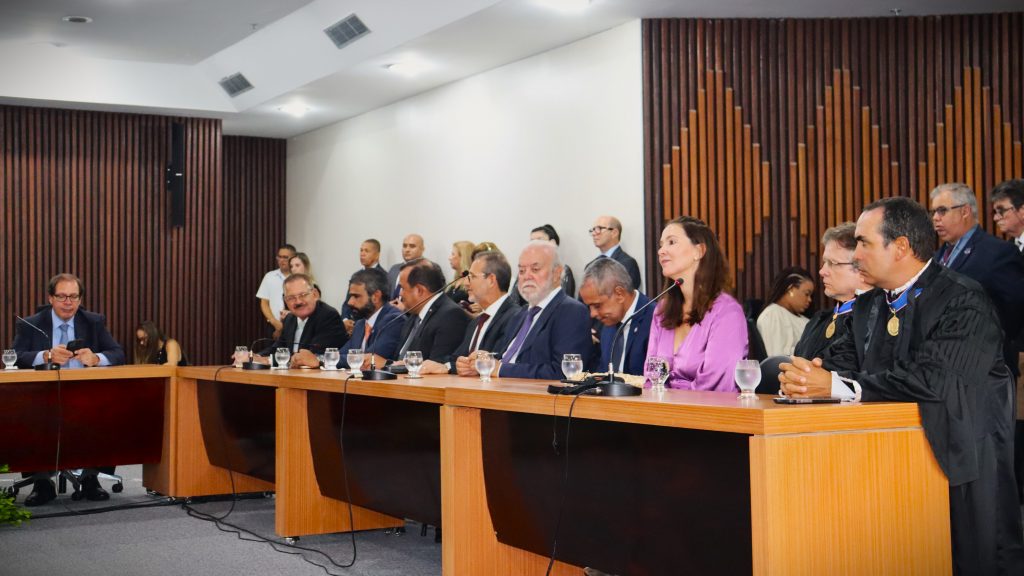 Desembargador Maurício Kertzman toma posse como Membro do TRE-BA   