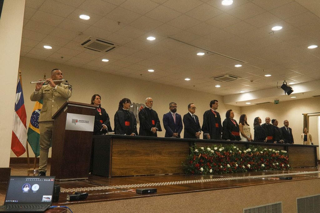 1º Vice-Presidente do TJBA prestigia posse de quatro novos Procuradores de Justiça   