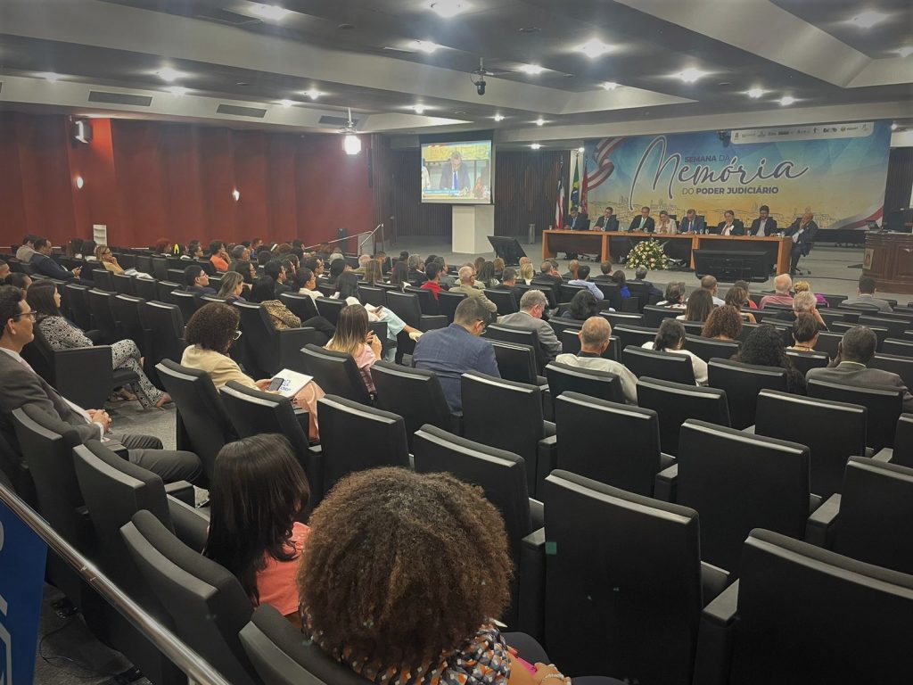 Reflexões e debates marcam a abertura da Semana da Memória do TJBA; evento segue até o dia 10 de maio   