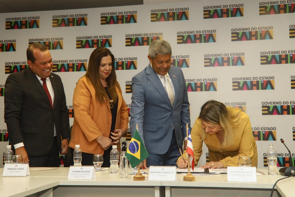 Momento marcante para o Judicário baiano: Presidente é a Governadora interina do Estado  