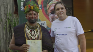 Registre-se: Corregedor-Geral de Justiça do TJBA acompanha a emissão da primeira certidão de nascimento na Reserva Indígena Jaqueira, em Porto Seguro  