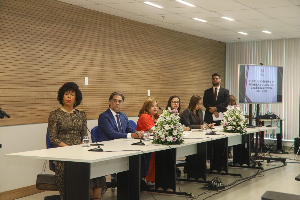 TJBA realiza abertura do curso de prevenção e combate à violência contra a mulher   