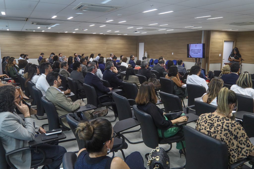 TJBA realiza abertura do curso de prevenção e combate à violência contra a mulher   