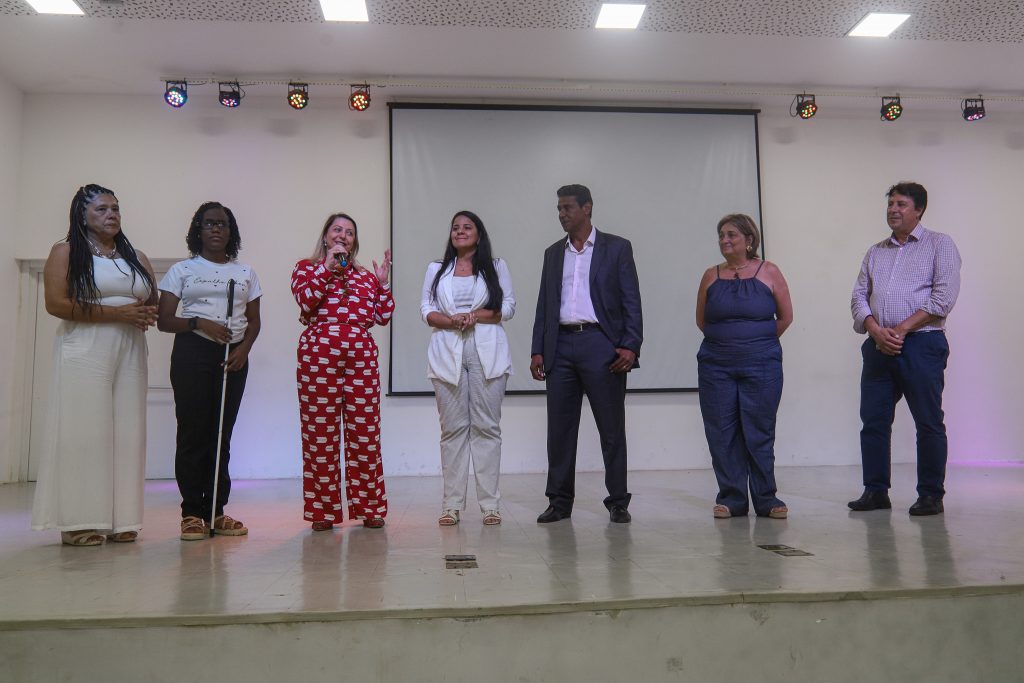 Presidente do TJBA incentiva estudantes ao visitar Colégio Estadual em Salvador: “O estudo é a coisa mais importante que podemos ter na vida”    