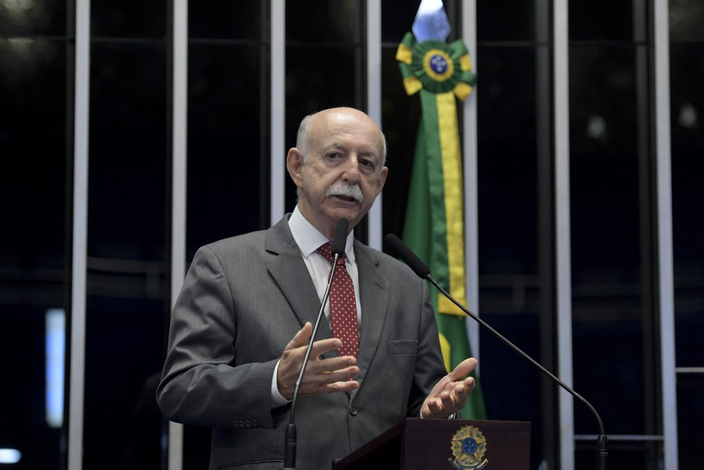 TJBA recebe o Prêmio Adoção Tardia: campanha “Filhos são eternos bebês” é reconhecida no Plenário do Senado