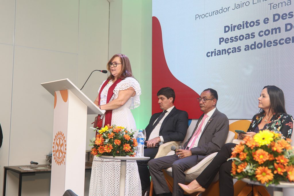 Integrantes da Comissão Permanente de Acessibilidade e Inclusão participam da 5ª Conferência Distrital do Rotary    
