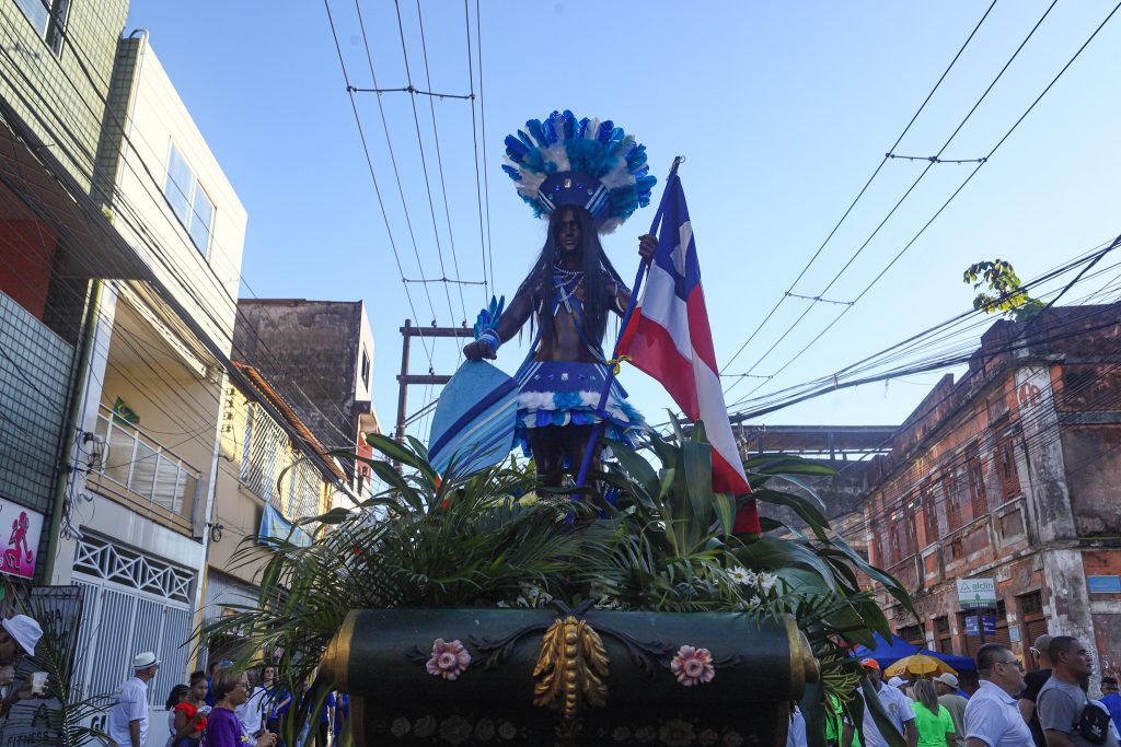 Desembargador do TJBA marca presença no desfile cívico em comemoração aos 201 anos de Independência da Bahia  