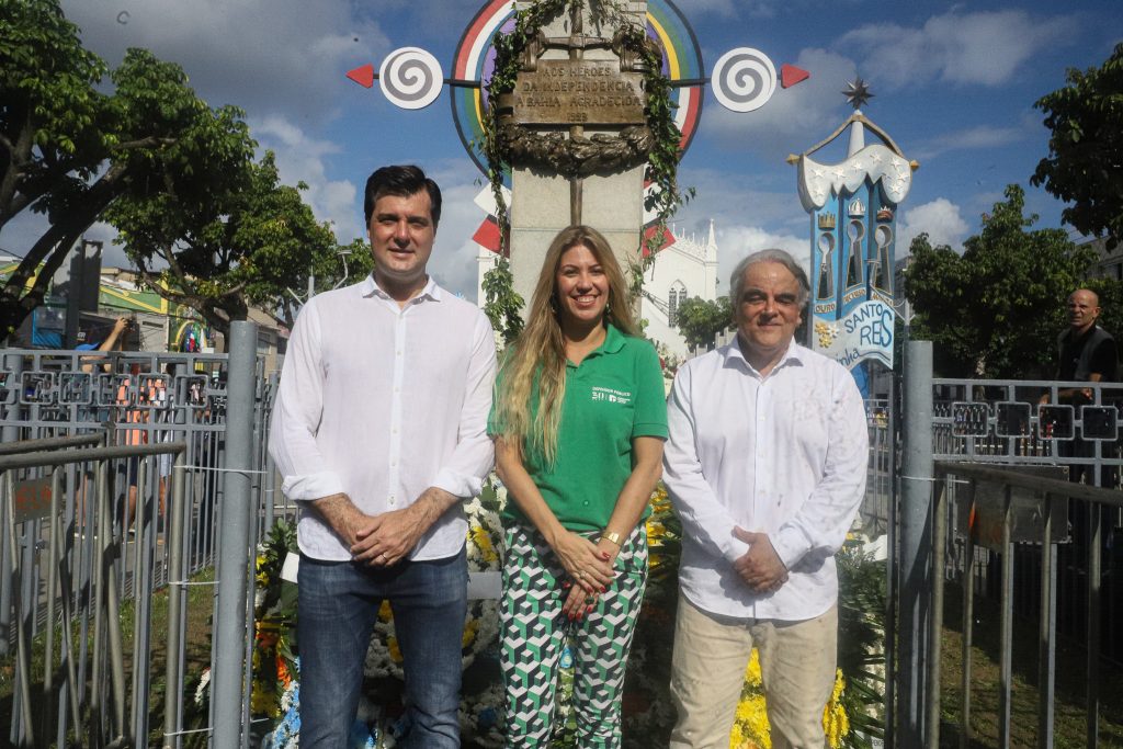 Desembargador do TJBA marca presença no desfile cívico em comemoração aos 201 anos de Independência da Bahia  