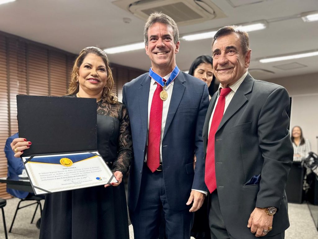 TJBA marca presença na cerimônia de posse de Juízes Federais como Desembargadores Eleitorais do TRE-BA    