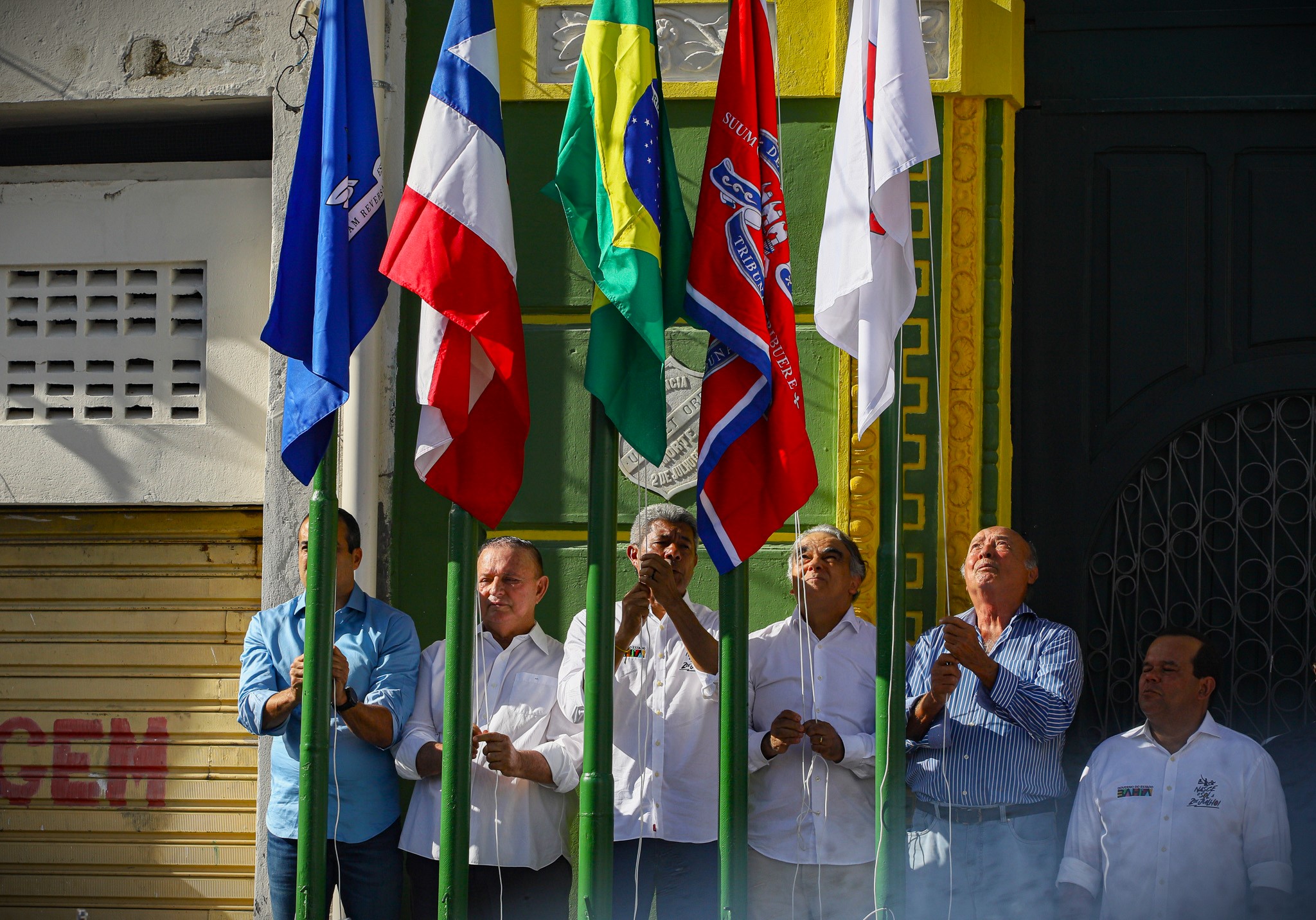 Desembargador do TJBA marca presença no desfile cívico em comemoração aos 201 anos de Independência da Bahia  