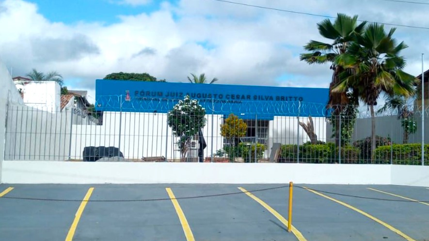 Fóruns das Comarcas de Utinga e Capela do Alto Alegre ganham instalações mais sustentáveis e acessíveis após reformas    
