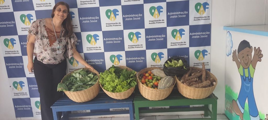 TJBA realiza 53ª entrega de produtos da horta à Organização do Auxílio Fraterno, em Salvador    