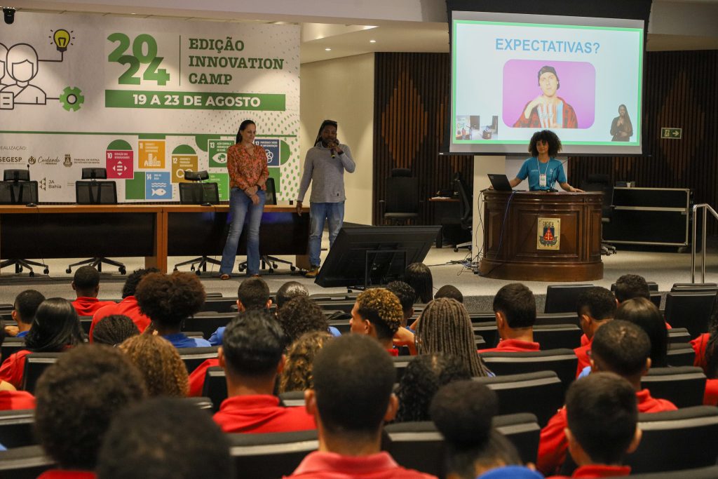 TJBA inicia Semana do Estagiário com série de palestras; Desafio EST e Feira de Oportunidades integram a programação    