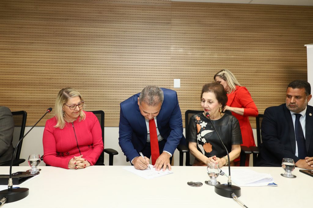 TJBA lança o “Conecta Justiça” e celebra parcerias com entidades públicas e privadas para ampliar a conexão com o cidadão   