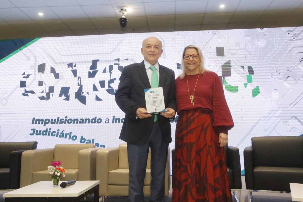 Presidente do TJBA inaugura laboratório de tecnologia e inovação: “o AxéLab proporcionará muitos projetos bons e que serão disseminados por todo país”  